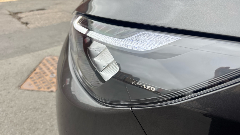 Ford Transit Custom E-320 L1 Rwd 100kW 65kWh H1 Van Limited Auto